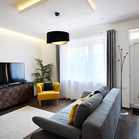 Appartement Zora Eger